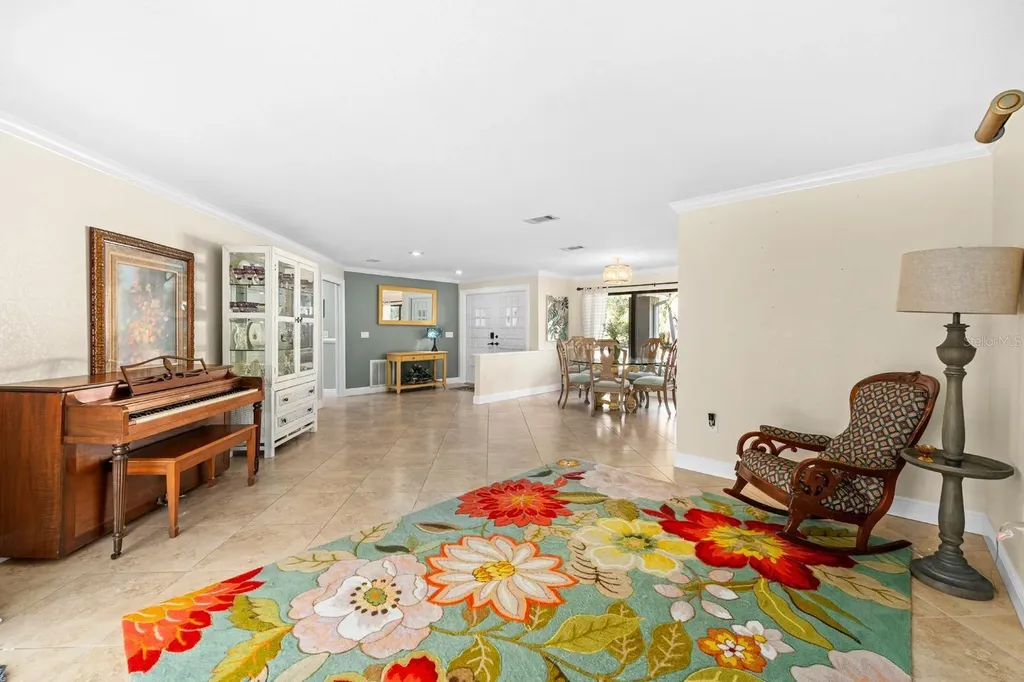 1812 Pine Hill Drive Safety Harbor FL 34695