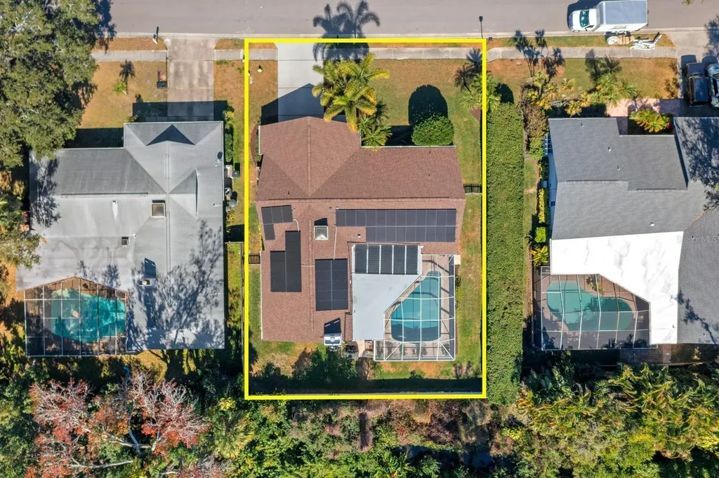 1812 Pine Hill Drive Safety Harbor FL 34695