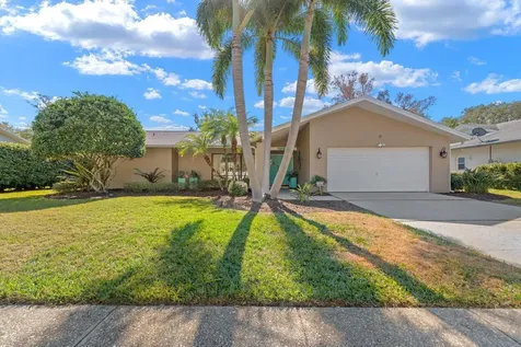 1812 Pine Hill Drive Safety Harbor FL 34695