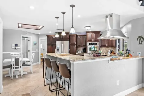 1812 Pine Hill Drive Safety Harbor FL 34695