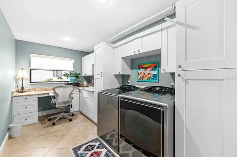 1812 Pine Hill Drive Safety Harbor FL 34695