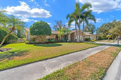 1812 Pine Hill Drive Safety Harbor FL 34695