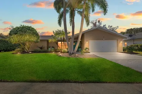 1812 Pine Hill Drive Safety Harbor FL 34695