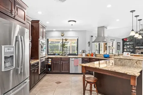 1812 Pine Hill Drive Safety Harbor FL 34695