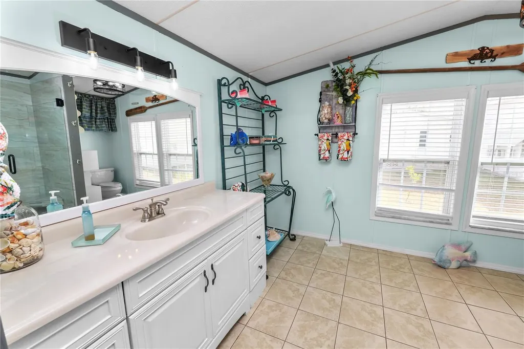 5121 Shore Line Drive Polk City FL 33868