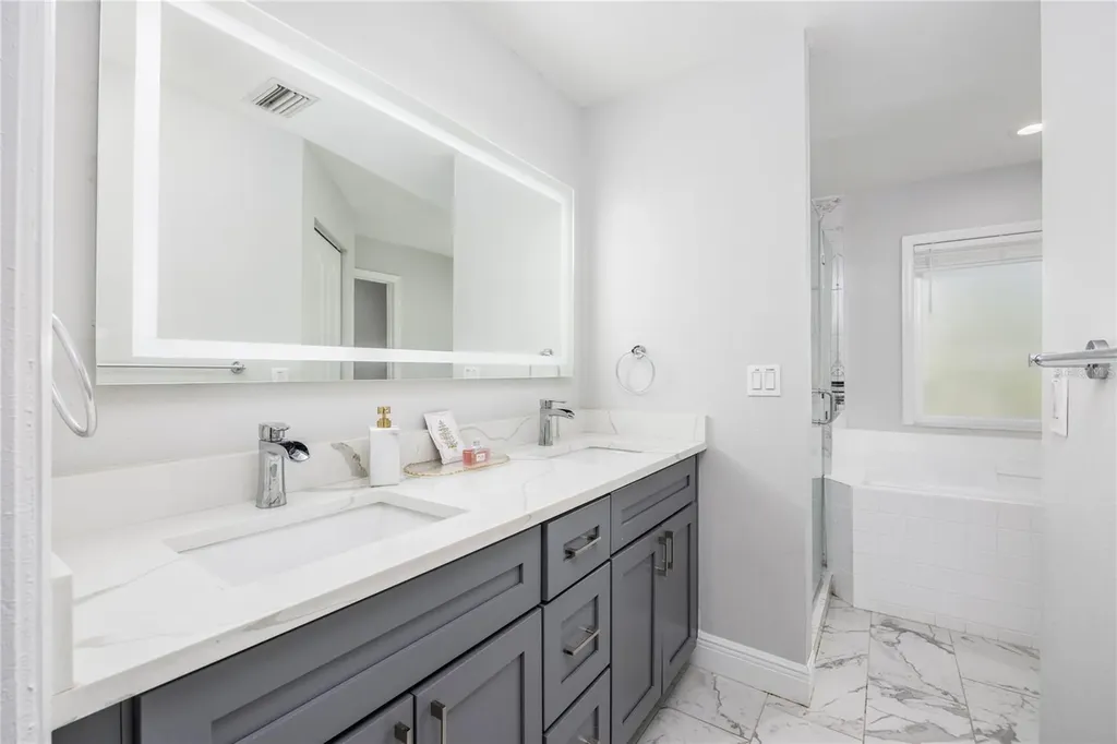 9693 58th Street N Pinellas Park FL 33782