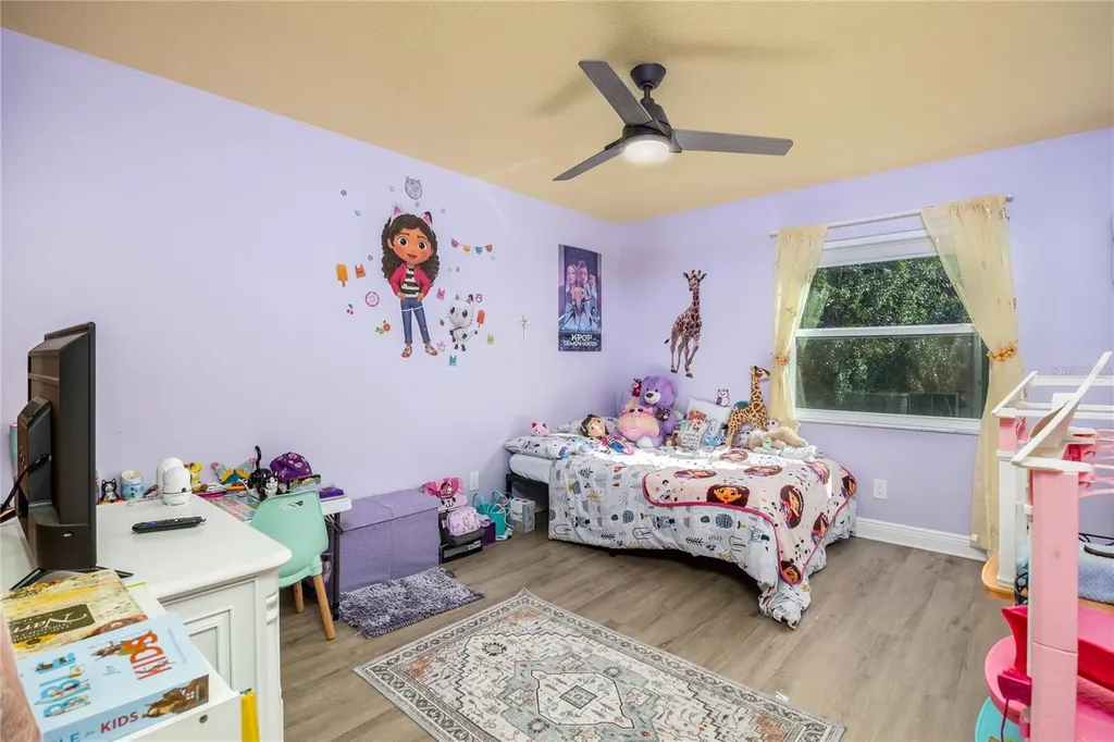 9693 58th Street N Pinellas Park FL 33782