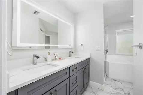 9693 58th Street N Pinellas Park FL 33782