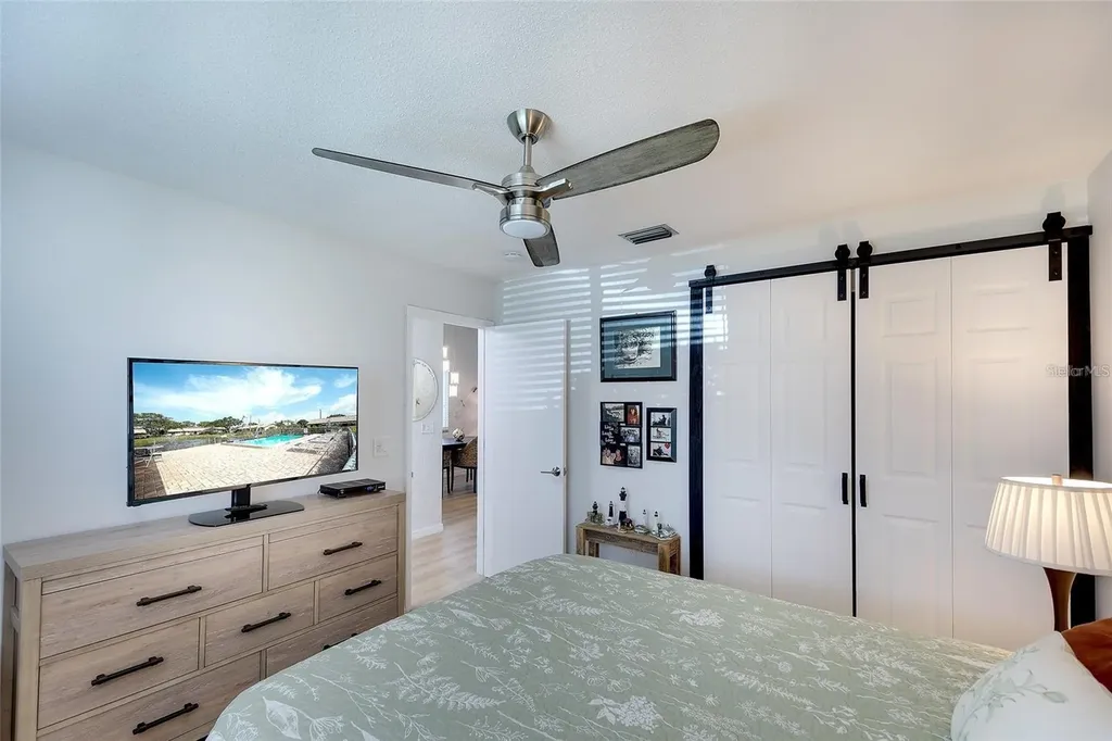6024 28th Street W Bradenton FL 34207