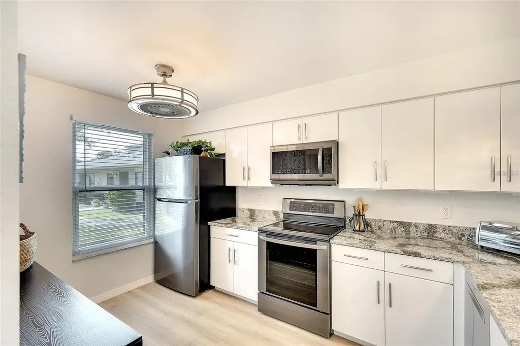 6024 28th Street W Bradenton FL 34207