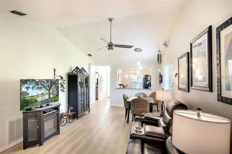 6024 28th Street W Bradenton FL 34207