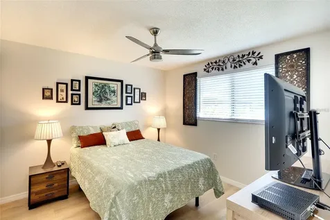 6024 28th Street W Bradenton FL 34207
