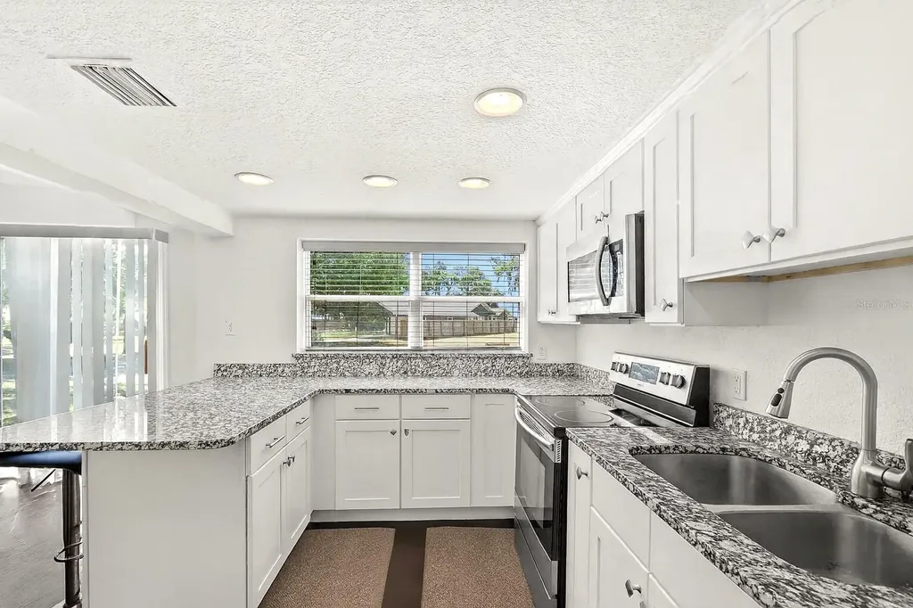 7247 Treasure Island Road Leesburg FL 34788