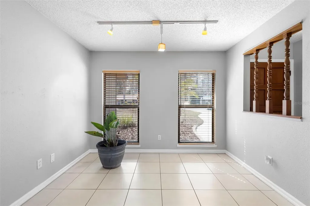 286 Valencia Road Debary FL 32713