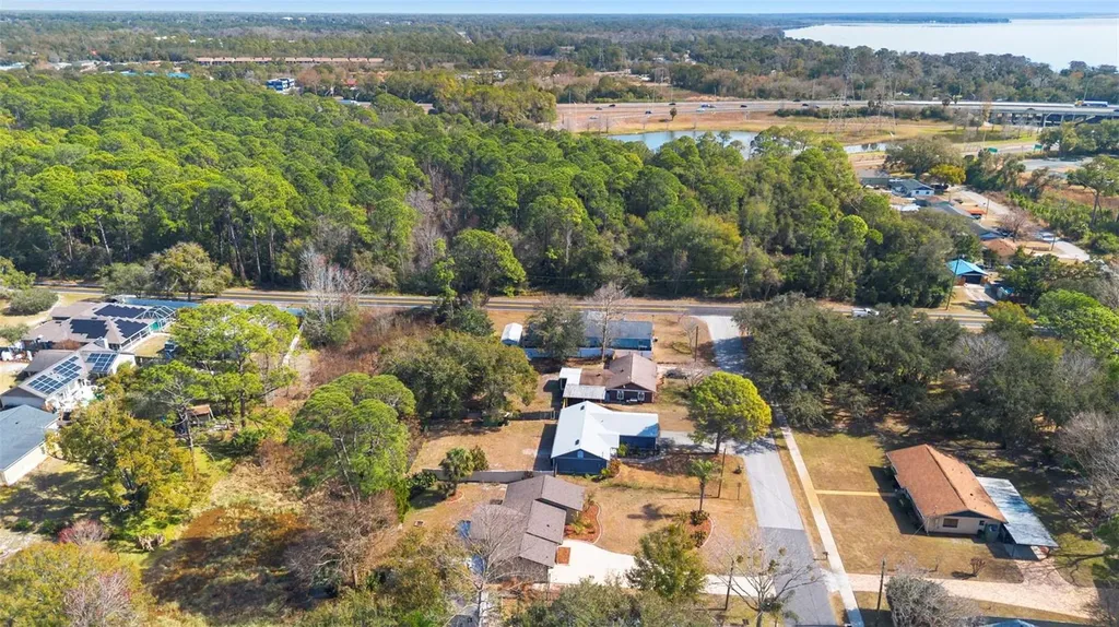 286 Valencia Road Debary FL 32713