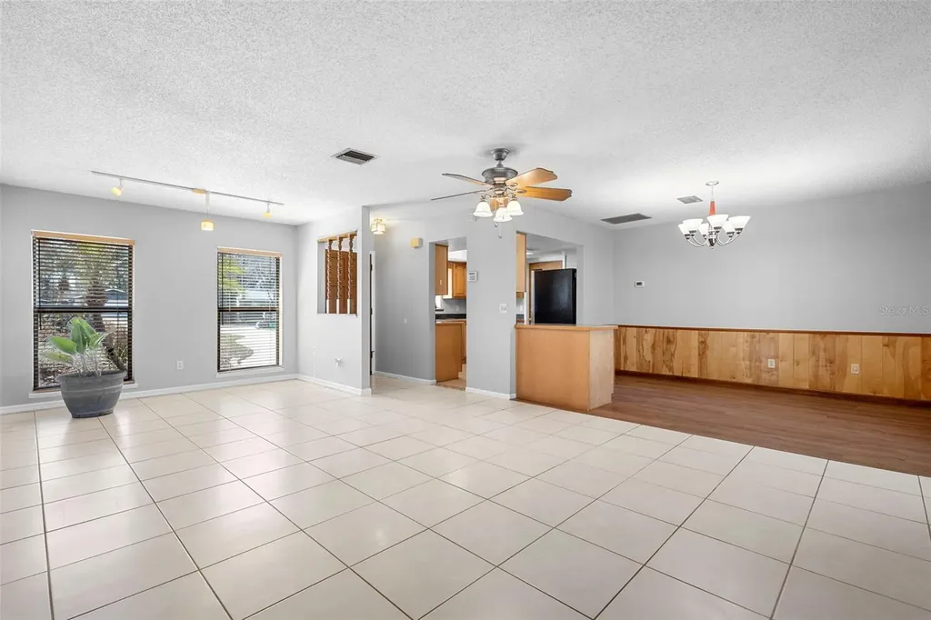 286 Valencia Road Debary FL 32713