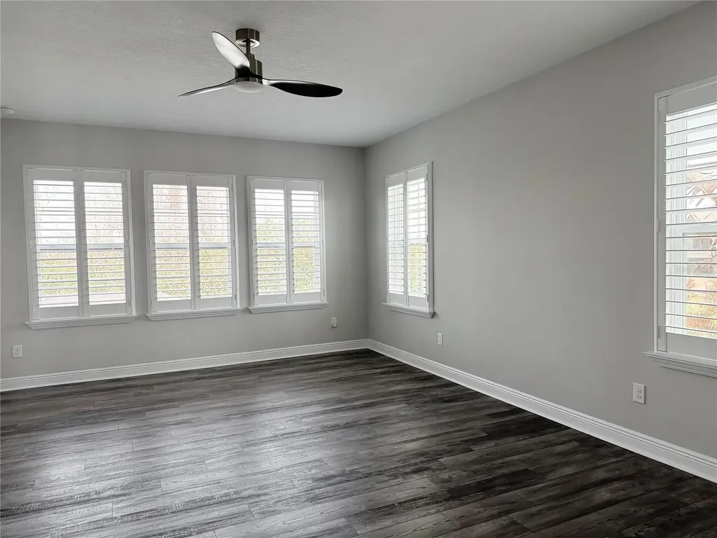7004 Mainland Avenue Apollo Beach FL 33572