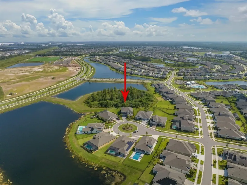 7004 Mainland Avenue Apollo Beach FL 33572