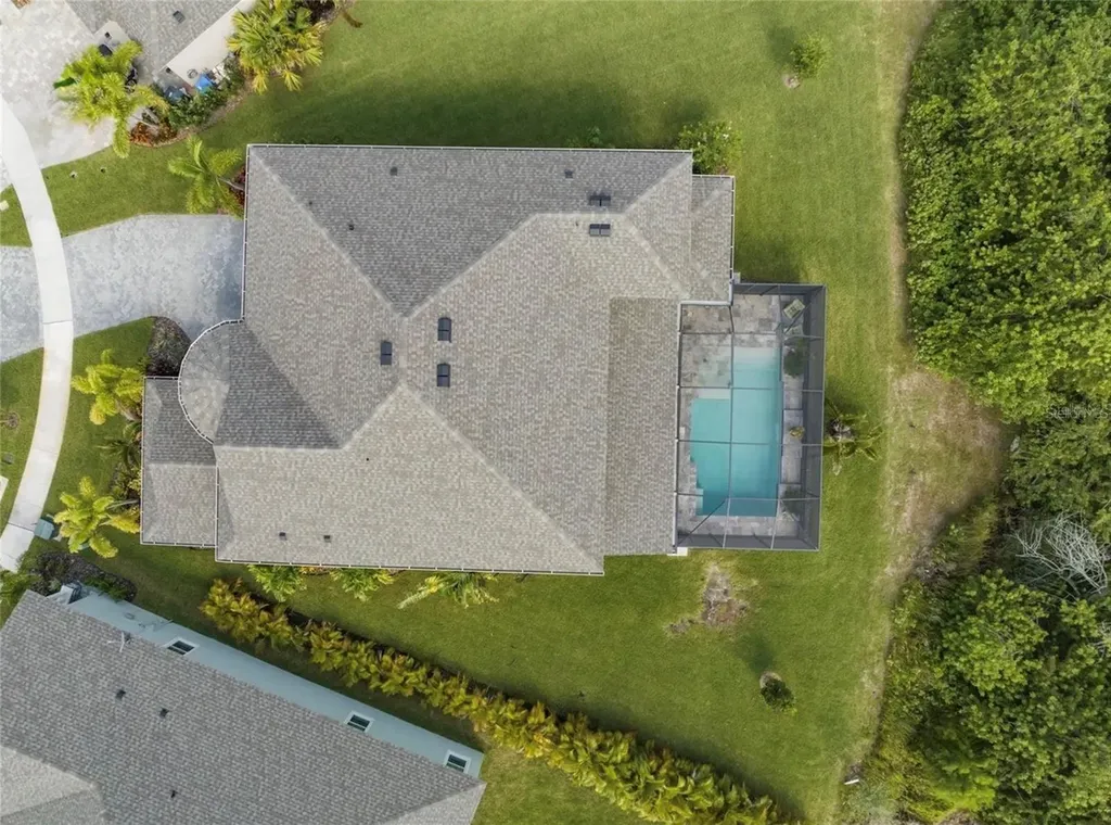 7004 Mainland Avenue Apollo Beach FL 33572