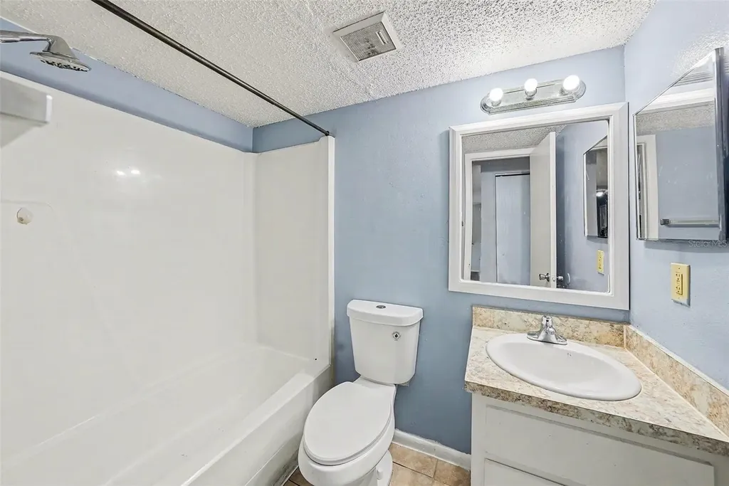 550 Golden Raintree Place Brandon FL 33510