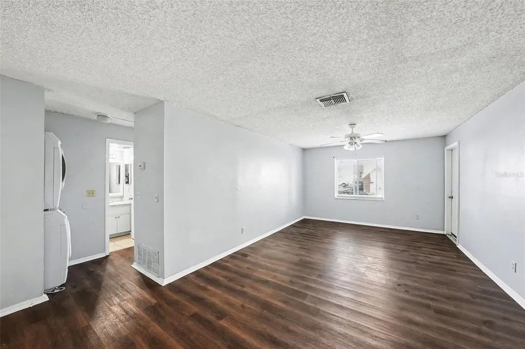 550 Golden Raintree Place Brandon FL 33510