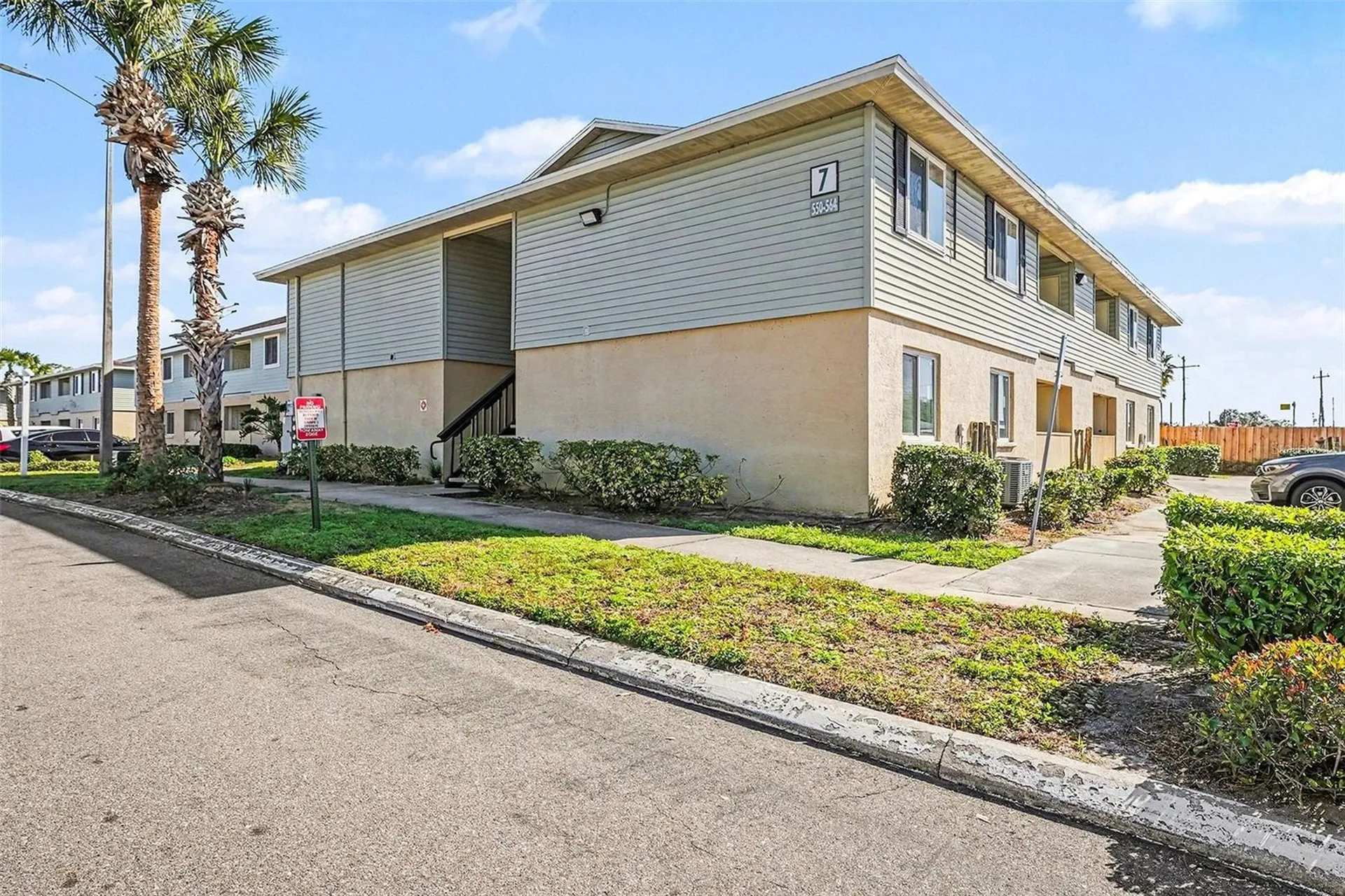 550 Golden Raintree Place Brandon FL 33510