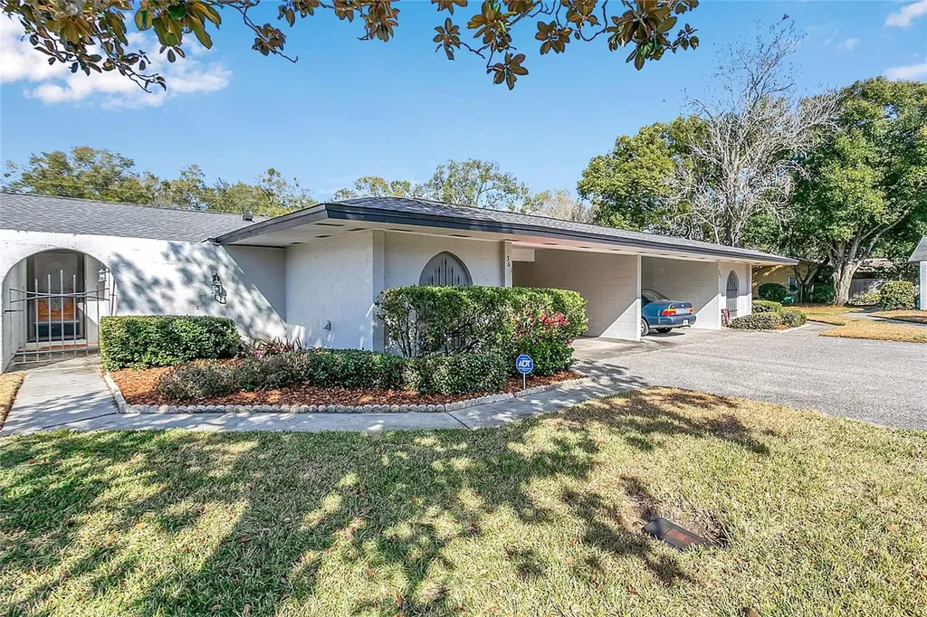 561 E Orange Street Altamonte Springs FL 32701