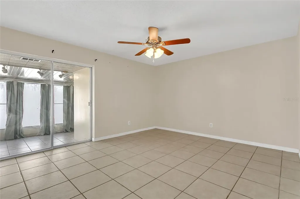 561 E Orange Street Altamonte Springs FL 32701