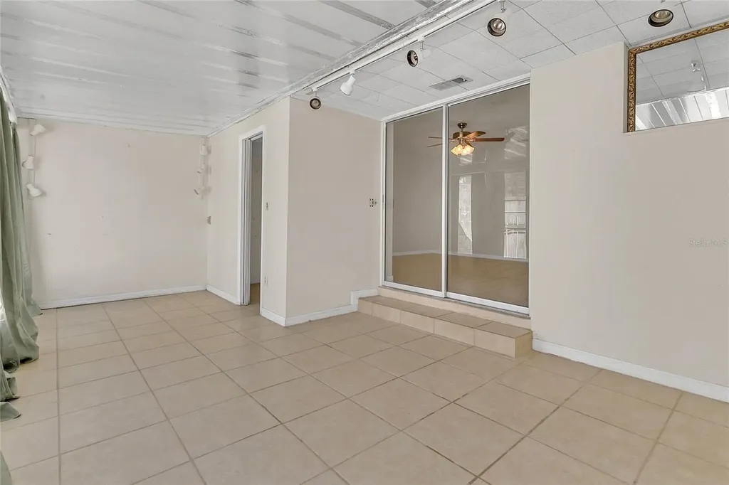 561 E Orange Street Altamonte Springs FL 32701