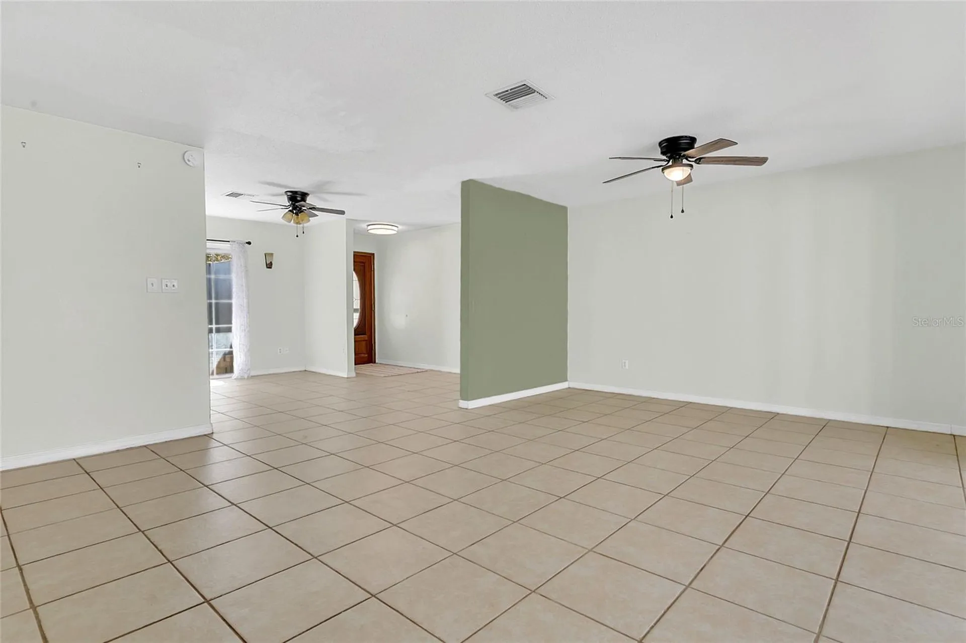 561 E Orange Street Altamonte Springs FL 32701