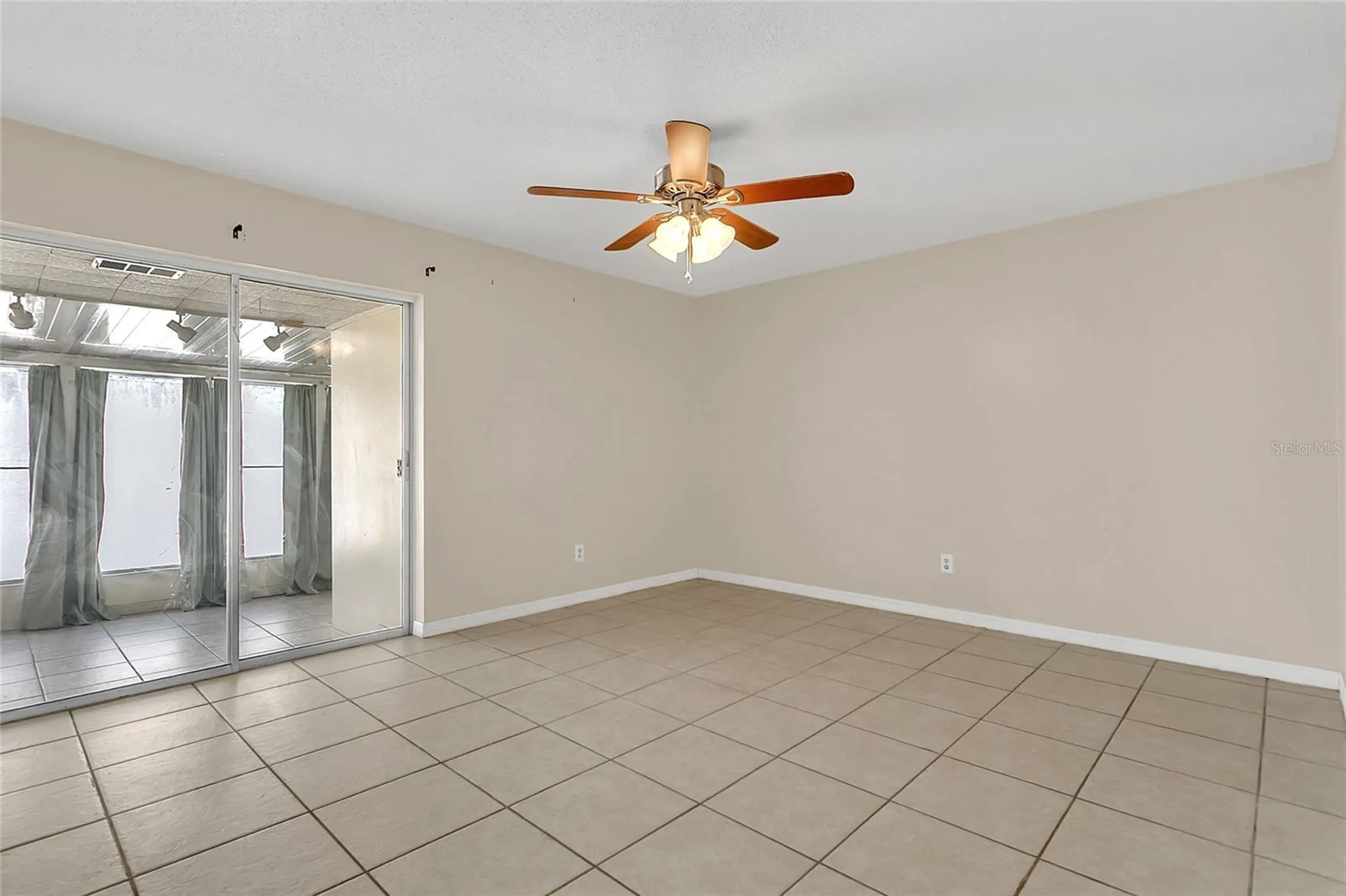 561 E Orange Street Altamonte Springs FL 32701