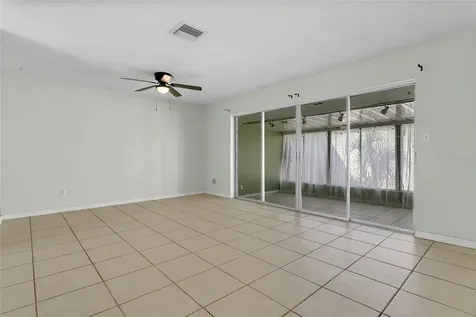 561 E Orange Street Altamonte Springs FL 32701
