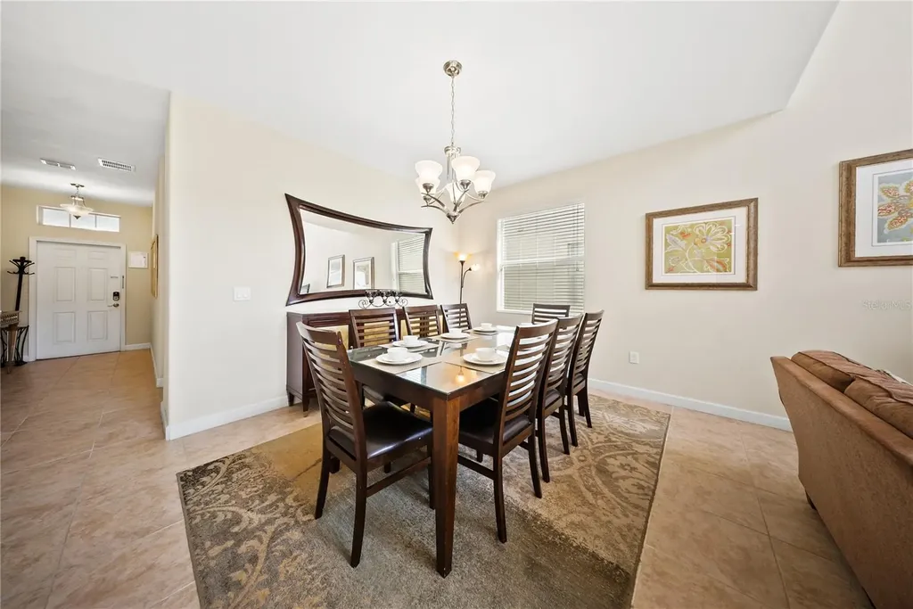 8960 Bismarck Palm Road Kissimmee FL 34747