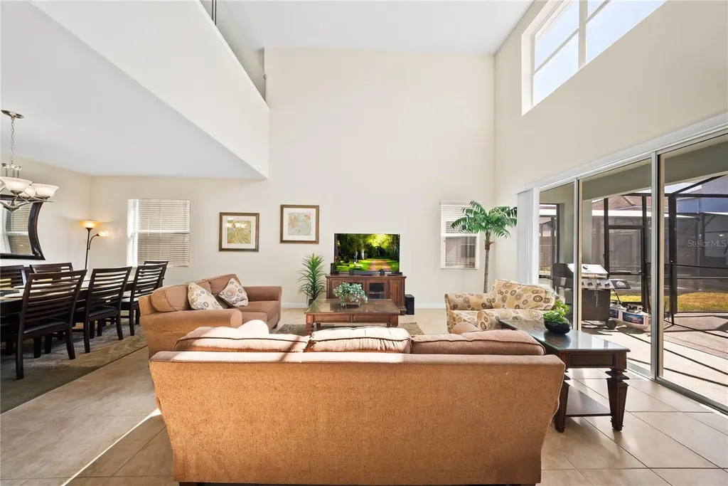 8960 Bismarck Palm Road Kissimmee FL 34747