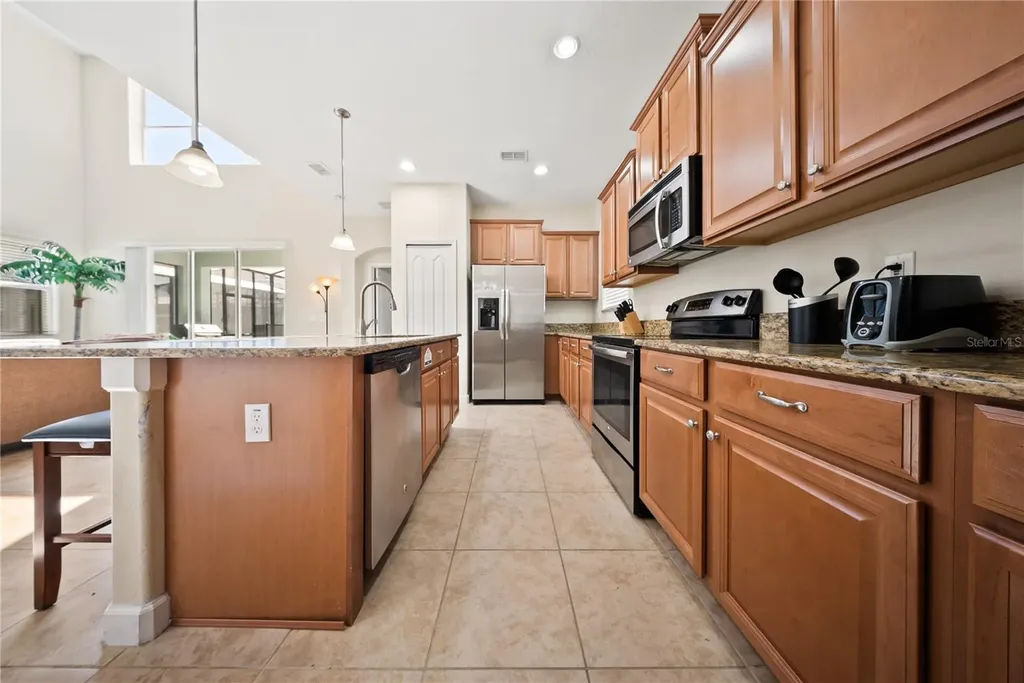 8960 Bismarck Palm Road Kissimmee FL 34747