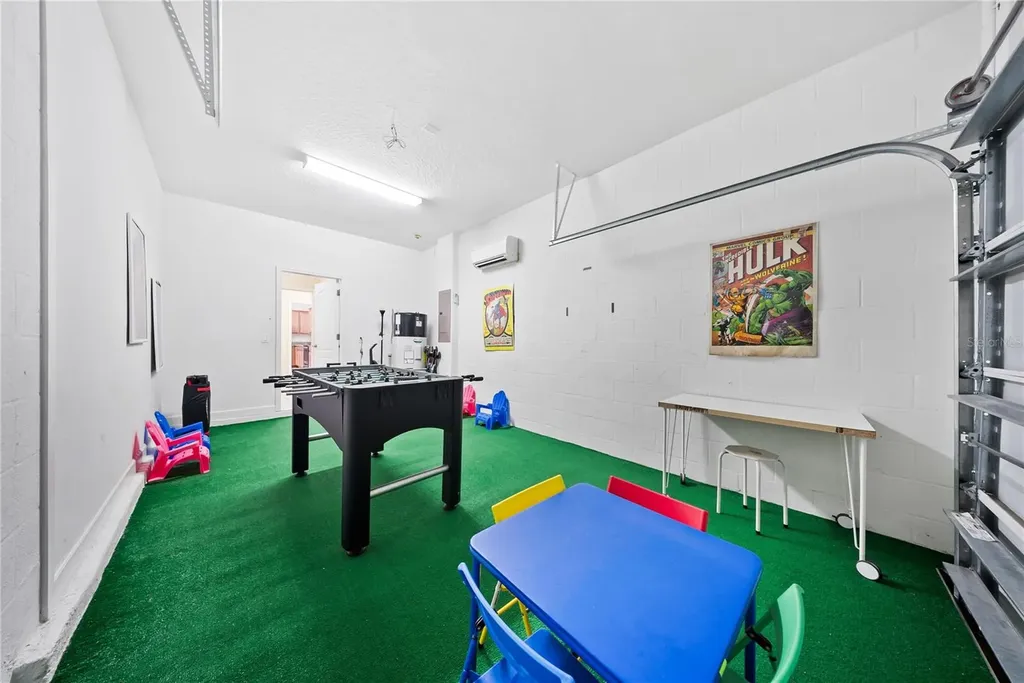 8960 Bismarck Palm Road Kissimmee FL 34747