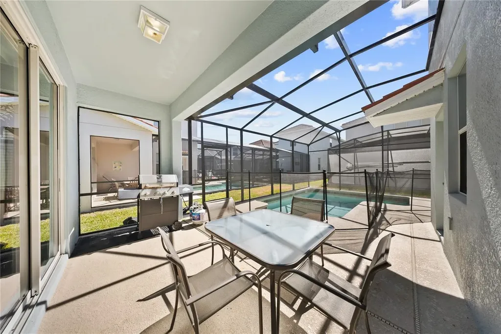 8960 Bismarck Palm Road Kissimmee FL 34747