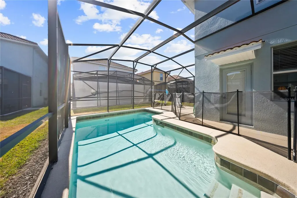 8960 Bismarck Palm Road Kissimmee FL 34747