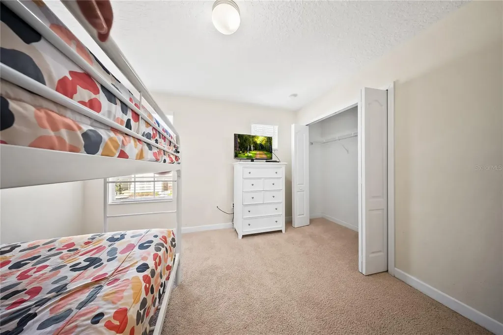 8960 Bismarck Palm Road Kissimmee FL 34747