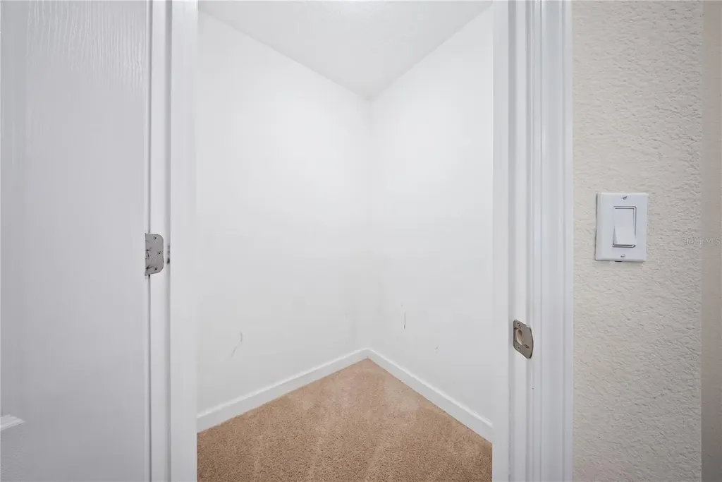 8960 Bismarck Palm Road Kissimmee FL 34747