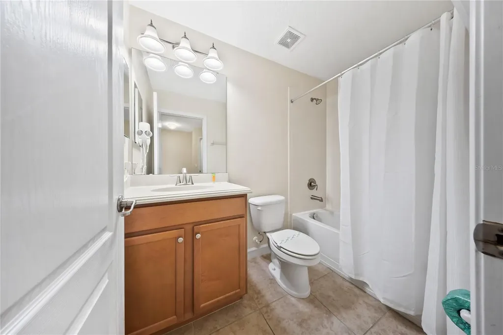 8960 Bismarck Palm Road Kissimmee FL 34747