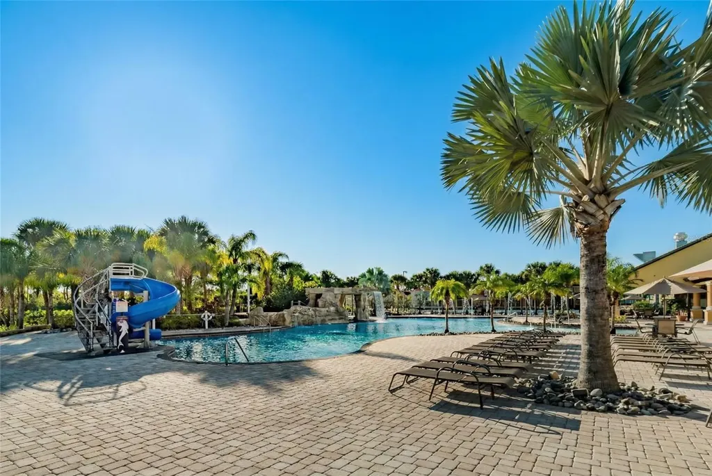 8960 Bismarck Palm Road Kissimmee FL 34747