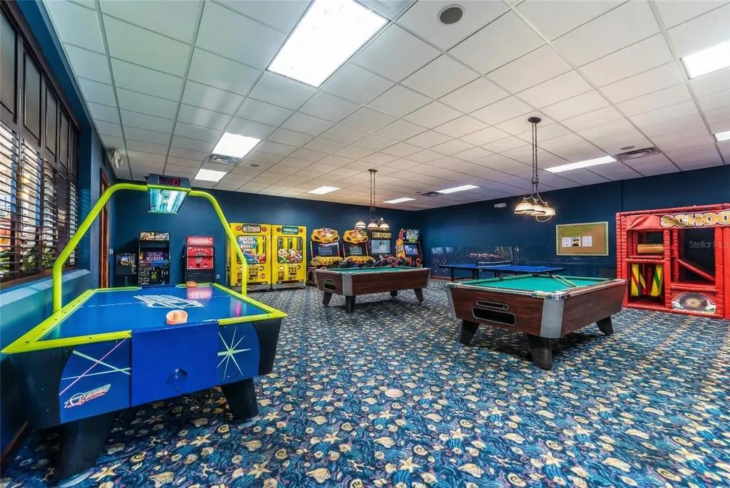 8960 Bismarck Palm Road Kissimmee FL 34747