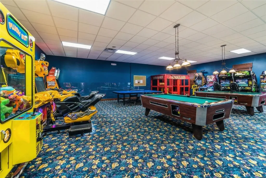 8960 Bismarck Palm Road Kissimmee FL 34747