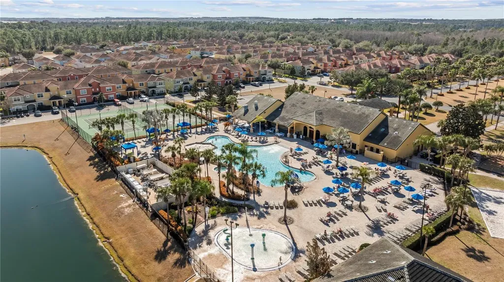 8960 Bismarck Palm Road Kissimmee FL 34747