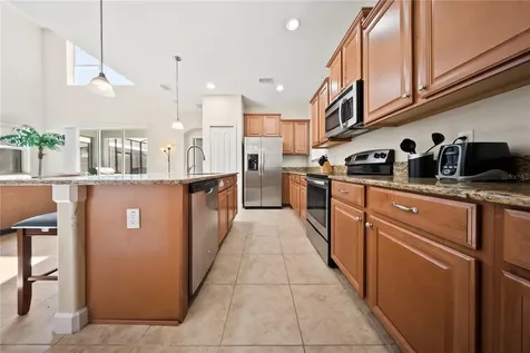 8960 Bismarck Palm Road Kissimmee FL 34747