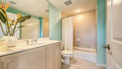 3621 N Point Road Osprey FL 34229