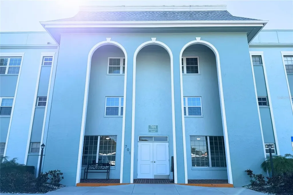 701 Poinsettia Road Belleair FL 33756