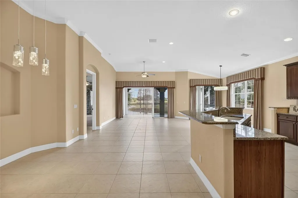 1420 Emerald Dunes Drive Sun City Center FL 33573