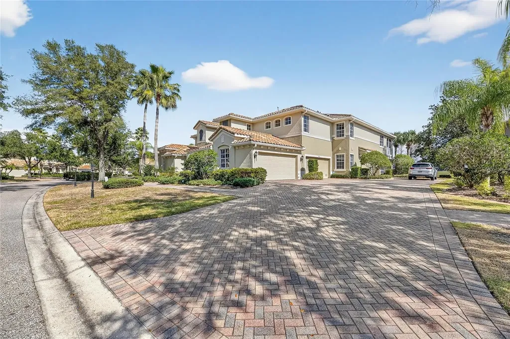 1420 Emerald Dunes Drive Sun City Center FL 33573
